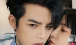 小猪夫妇爆料殷世航视频,揭秘背后惊人内幕